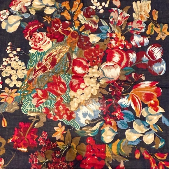 Liz Claiborne Navy & Red Wool Scarf 34x34 - Picture 5 of 6